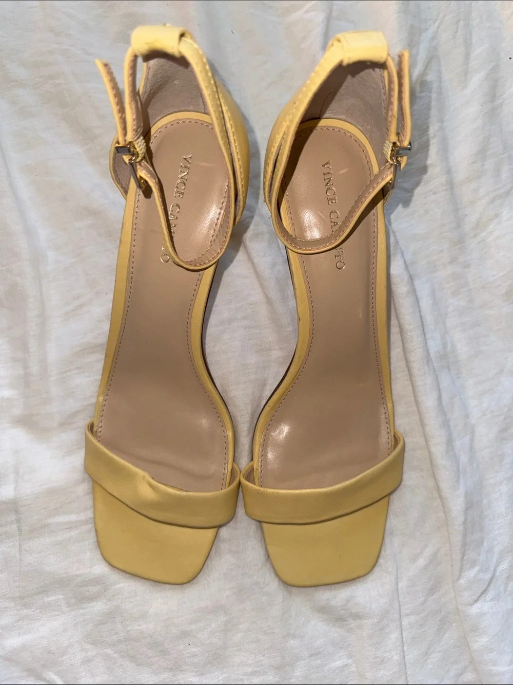 NWOT Vince Camuto Pale Yellow Open Toe Strap Kitten Heels Size 9
